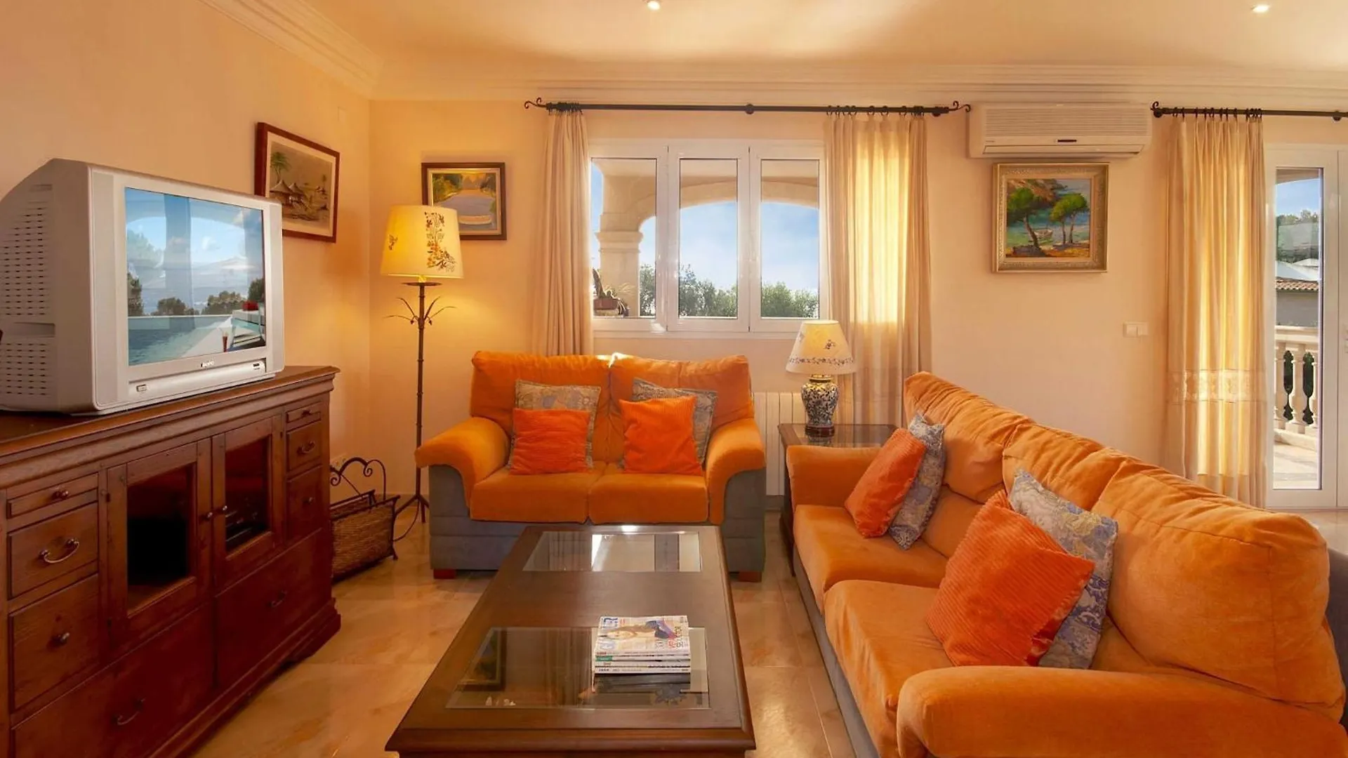 Immaculate Mallorca Villa Las Olas 3 Bedrooms Ideal For Families Couples Alcudia Spain